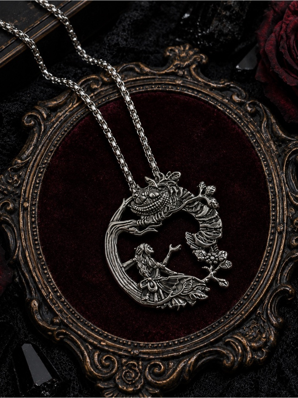 Brand New  Alice in Wonderland Cheshire Cat Pendant Necklace